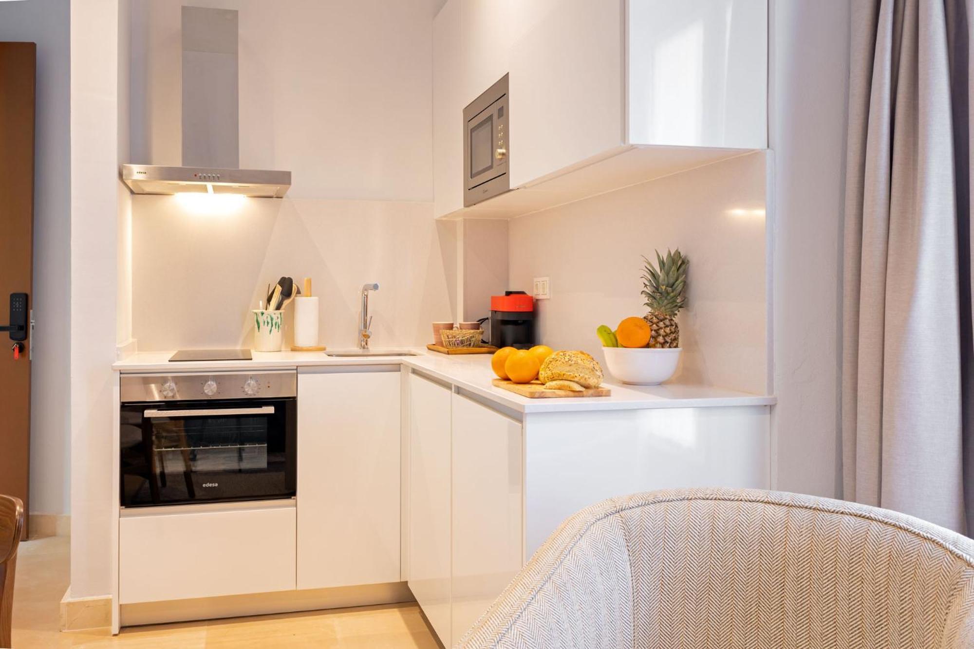 Angeles 6- Giralda Luxury By Valcambre Apartman Sevilla Szoba fotó